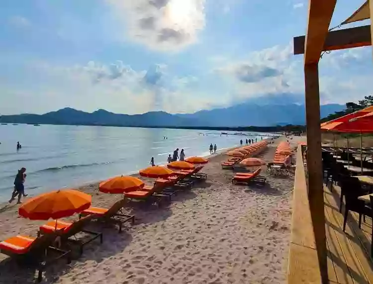 Plage privée - Sun Beach - restaurant CALVI - les meilleurs restaurant de CALVI